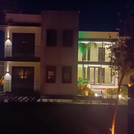 Vava Guest house *